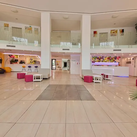 Arena Mar And Hotel 4*